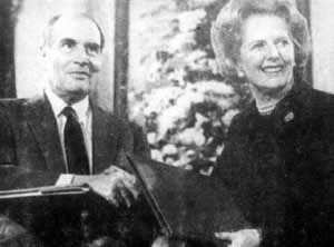 英法海峡隧道条约正式签字（歷史上的今天。中国）