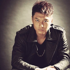 侯京健的英文名