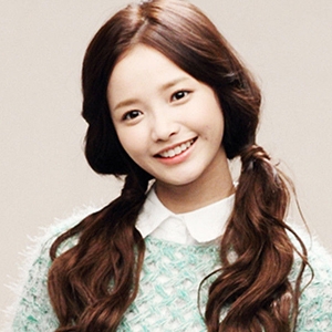 河妍秀的英文名