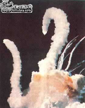 美国“挑战者号”航天飞机升空爆炸